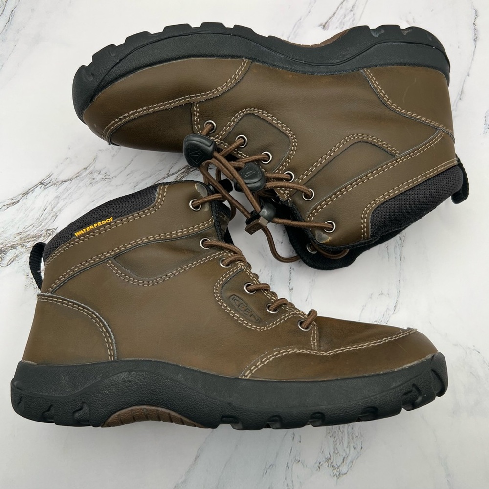Keen Waterprrof Boot Boys Size 1